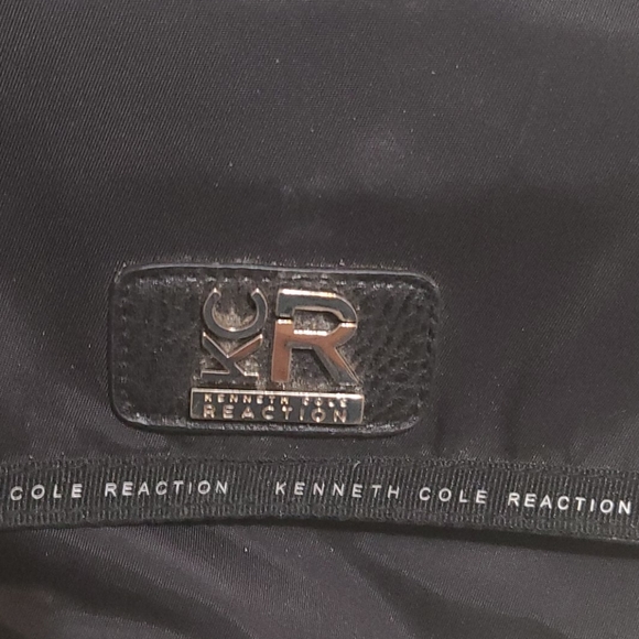 Kenneth Cole handbag - Picture 2 of 7